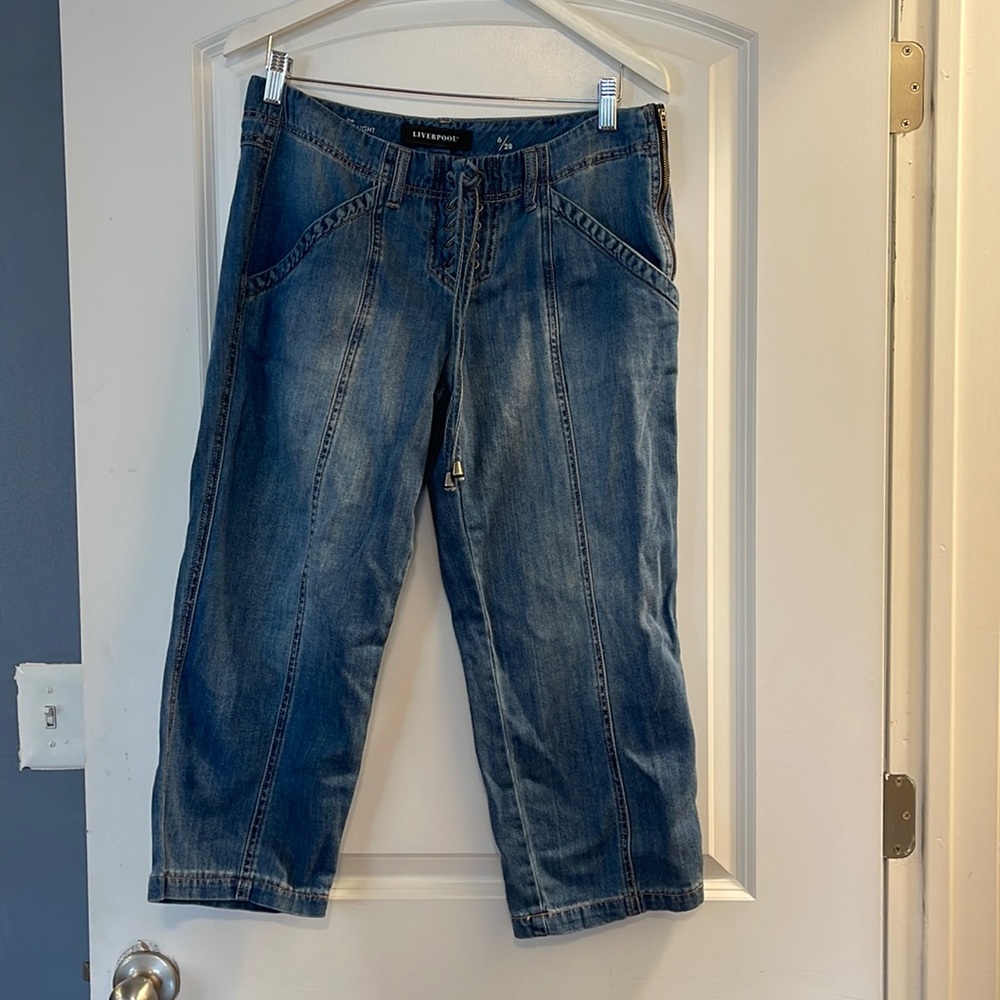 Liverpool size 6 crop straight denim jeans lace up